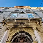 Διαμέρισμα Lupino's Gallery - Old Town