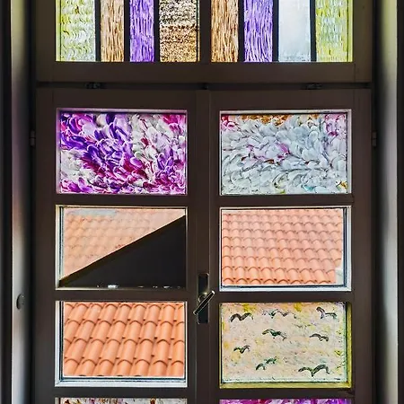Lupino's Gallery - Old Town