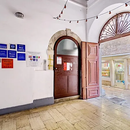 Lupino's Gallery - Old Town Apartment Zadar
