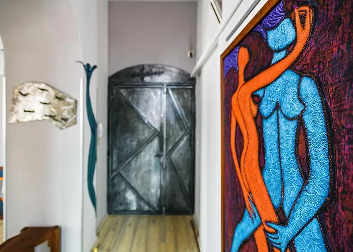 Lupino's Gallery - Old Town Zadar