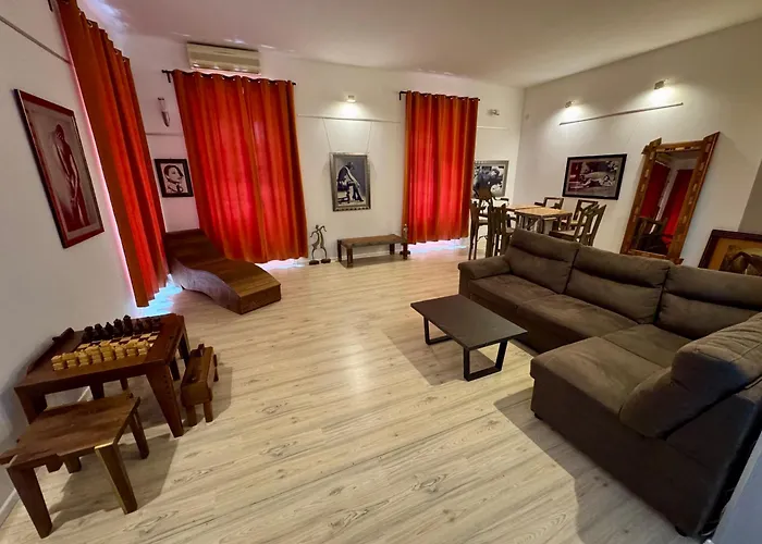 Lupino's Gallery - Old Town *